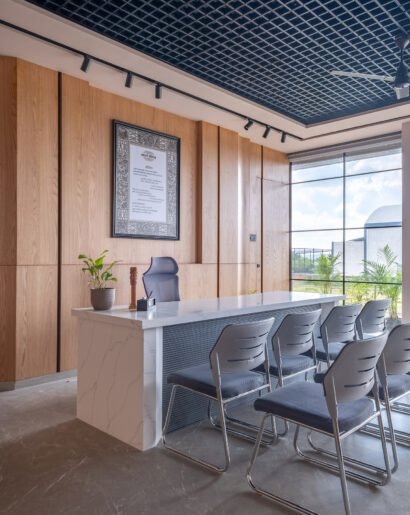 Political-office-image-023